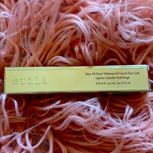 Stila STAY ALL DAY WATERPROOF EYELINER